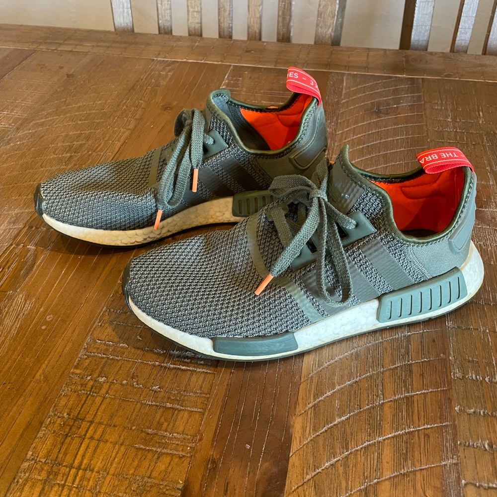 Men’s adidas nmd r1 size 9.5
